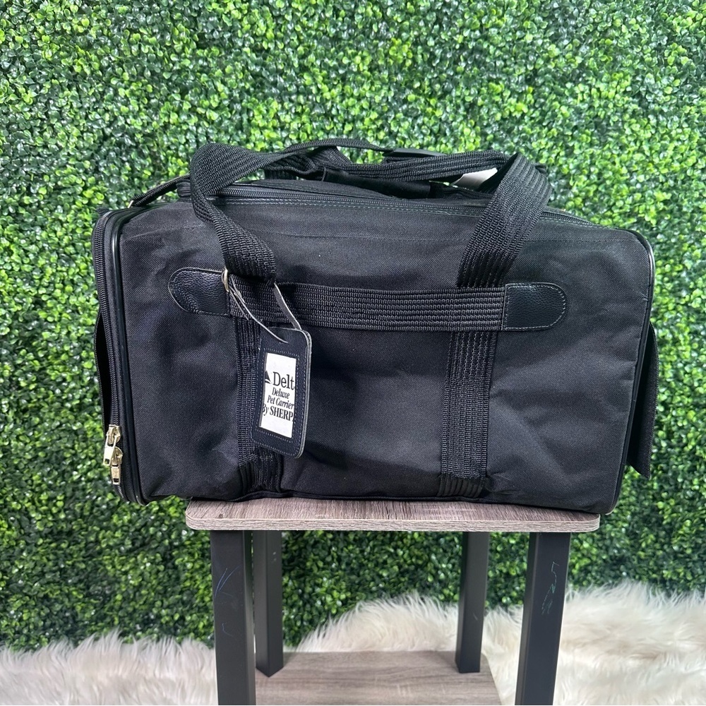 Sherpa Black delta pet‎ carrier cargo new